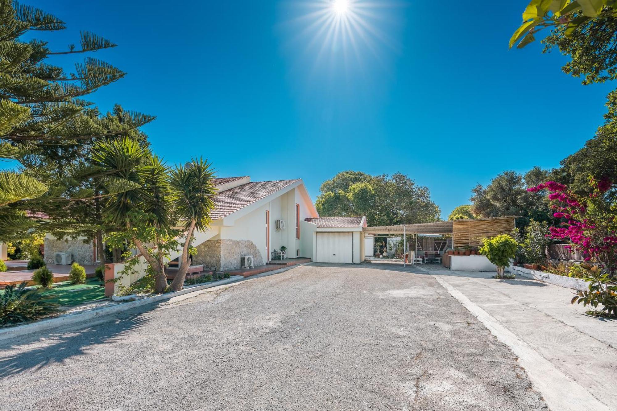 Artzy Villa Rhodes City Esterno foto